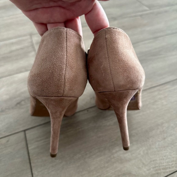 Jessica Simpson taupe suede booties 8 - Picture 4 of 7